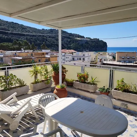 Terrazza Su Serapo * Γκαέτα